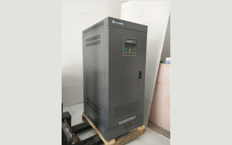 全自動大功率補償式電力穩壓器 全自動大功率補償式電力穩壓器